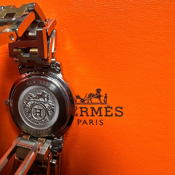 Authentic Hermes Clippers Ladies Quartz Watch - Picture 3 of 7